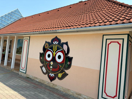 हंगरी में है एक अनोखी कृष्णा वैली